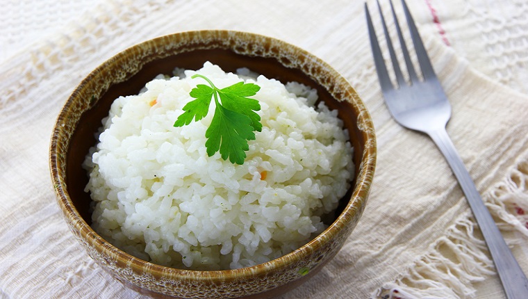 tiêu chí để chọn mua tủ cơm công nghiệp đáp ứng đúng nhu cầu